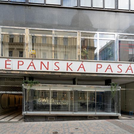 New Town - Apple Apartments Прага Екстер'єр фото