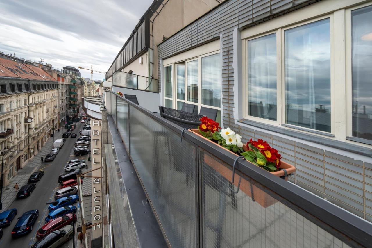 New Town - Apple Apartments Прага Екстер'єр фото