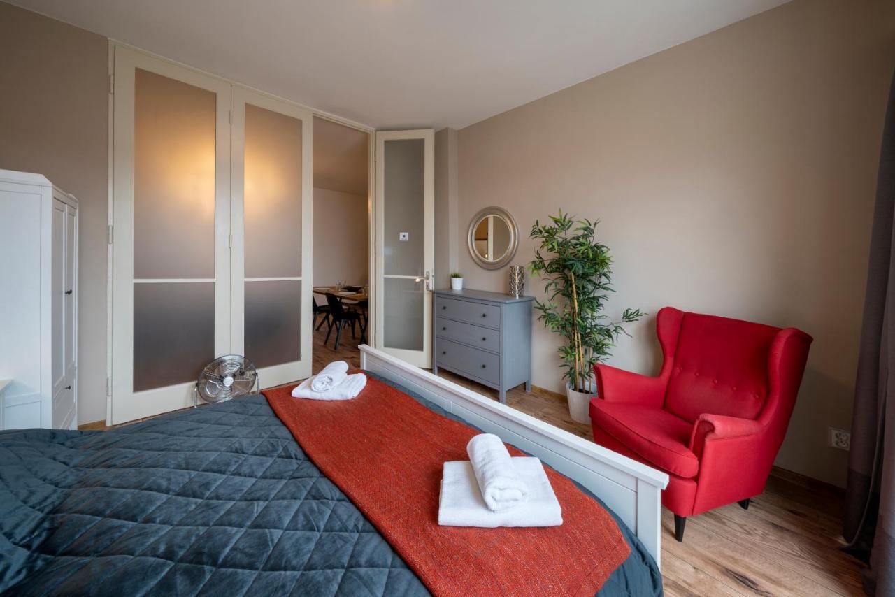 New Town - Apple Apartments Прага Екстер'єр фото