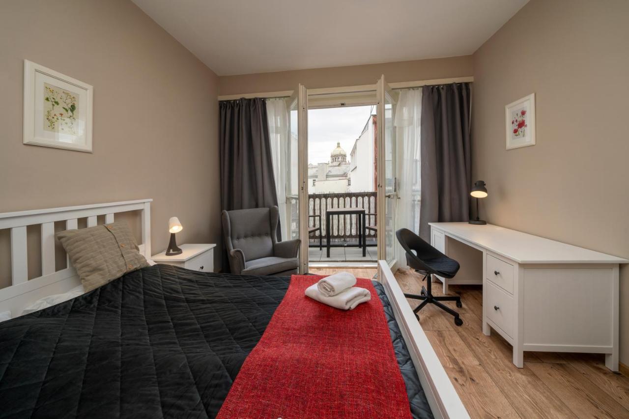 New Town - Apple Apartments Прага Екстер'єр фото